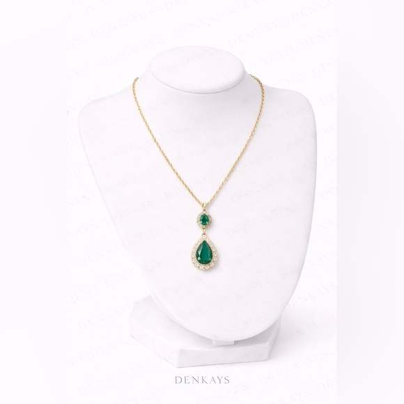 Jewelry - Layered Statement Necklace – Fashion Icon Must-Have